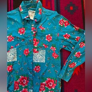 Vintage Wrangler Pearl Snap Women’s